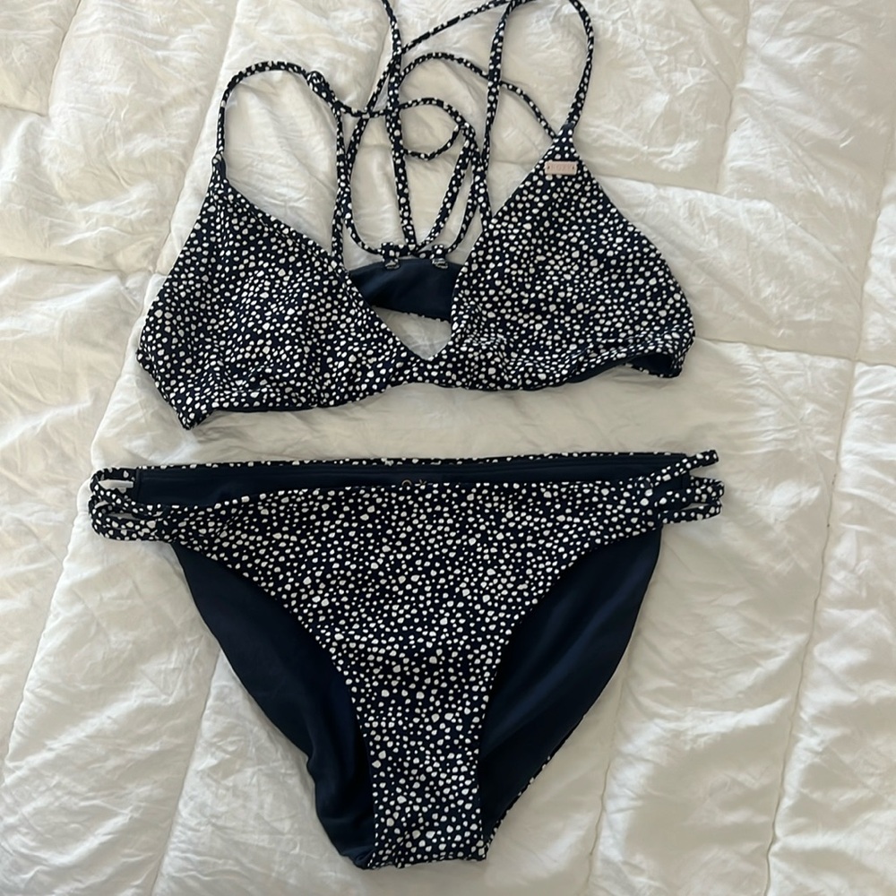 Blue and White Dotted Roxy Bikini Set - Size Small - Excellent condition